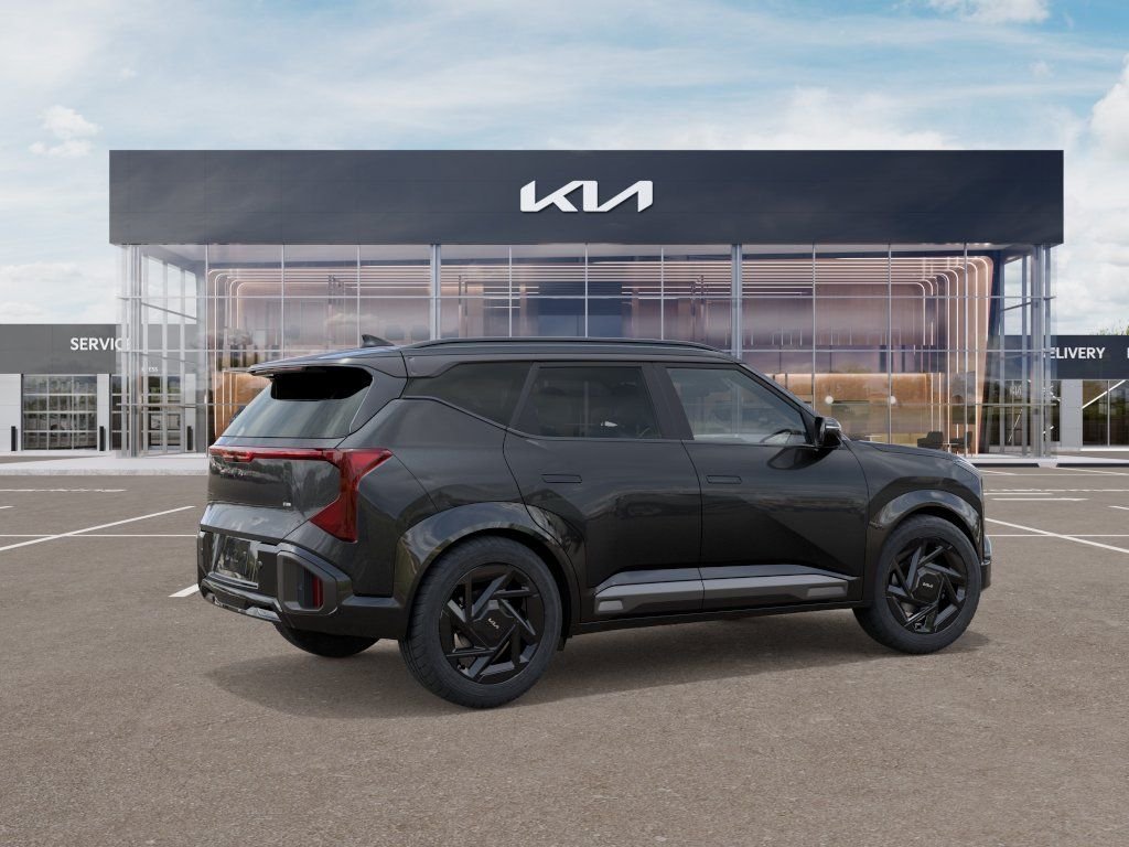 New 2027 Gray Kia X-Line SX image 6