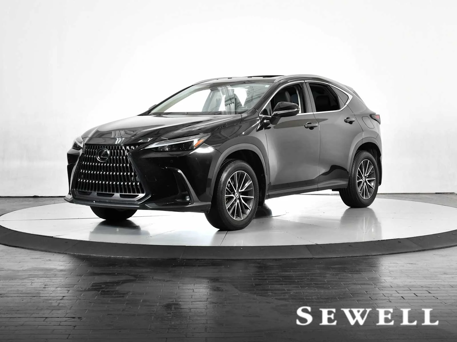 2025 Lexus NX 350h Premium