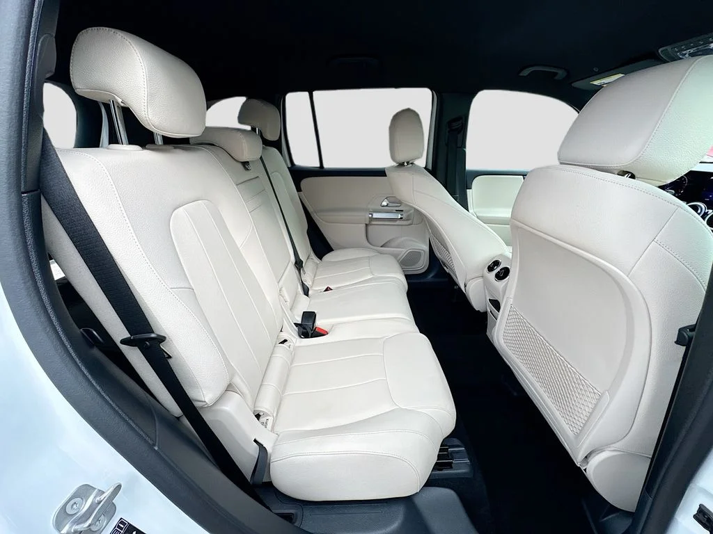 Used 2025  Mercedes-Benz GLB 250 image 26
