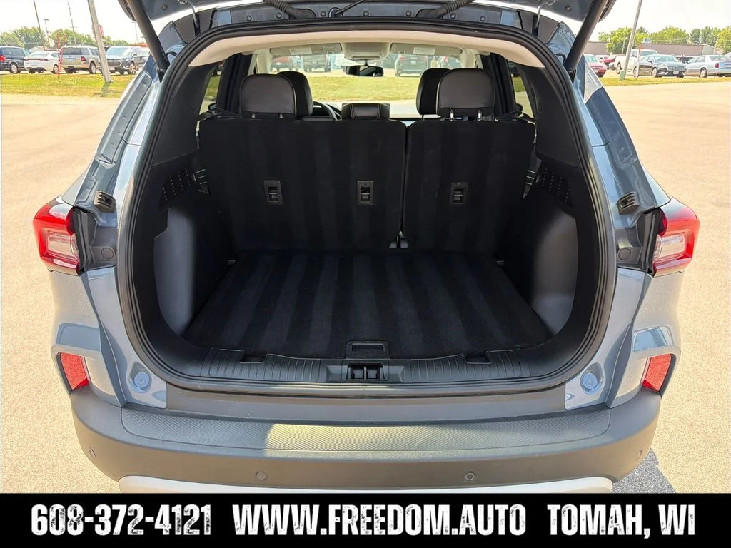 Used 2025 Black Ford Platinum image 22