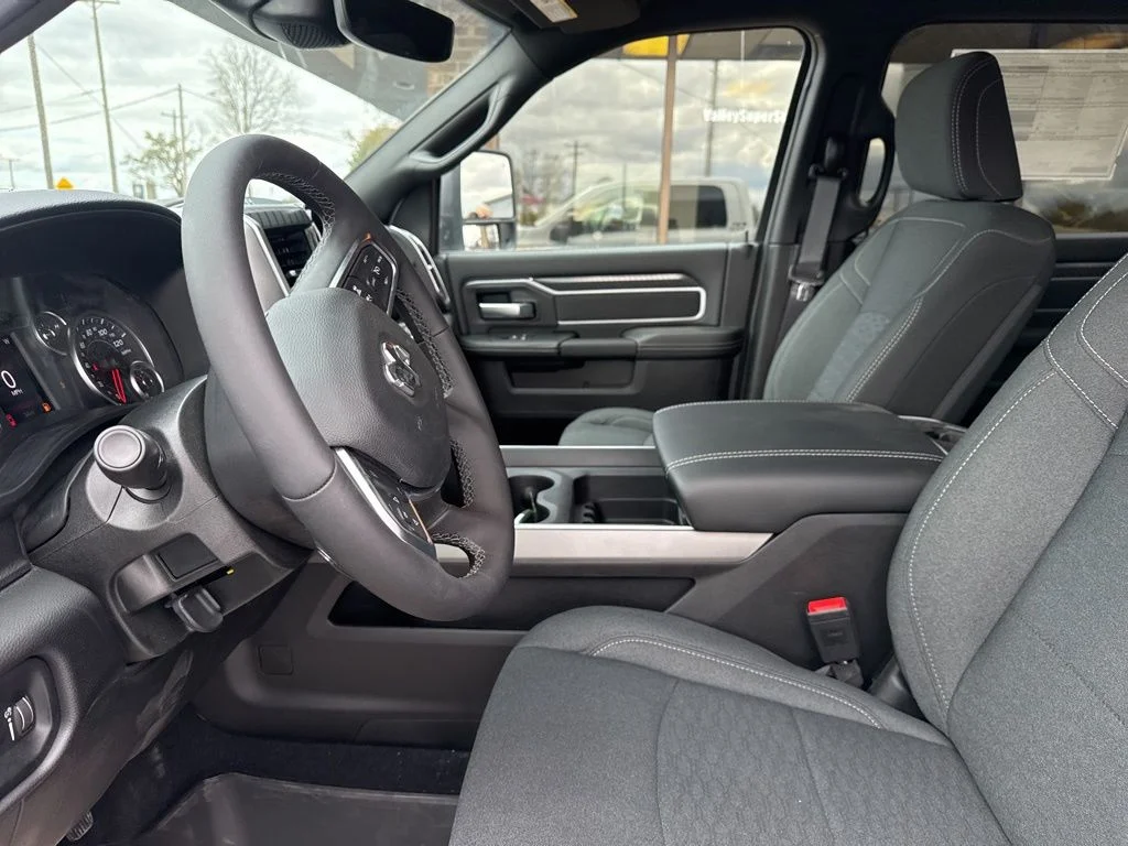 2026 RAM 2500 Big Horn - Photo 24