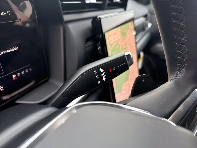 New 2027 Summit White GMC Elevation image 27