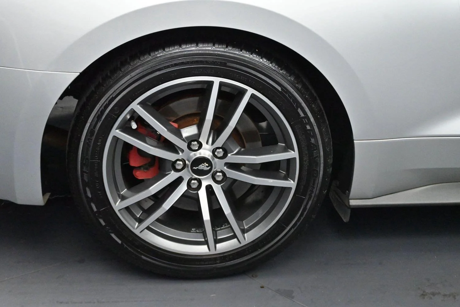 Used 2015 Ingot Silver Ford GT image 32