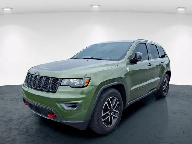 Used 2021 Green Jeep Trailhawk image 2