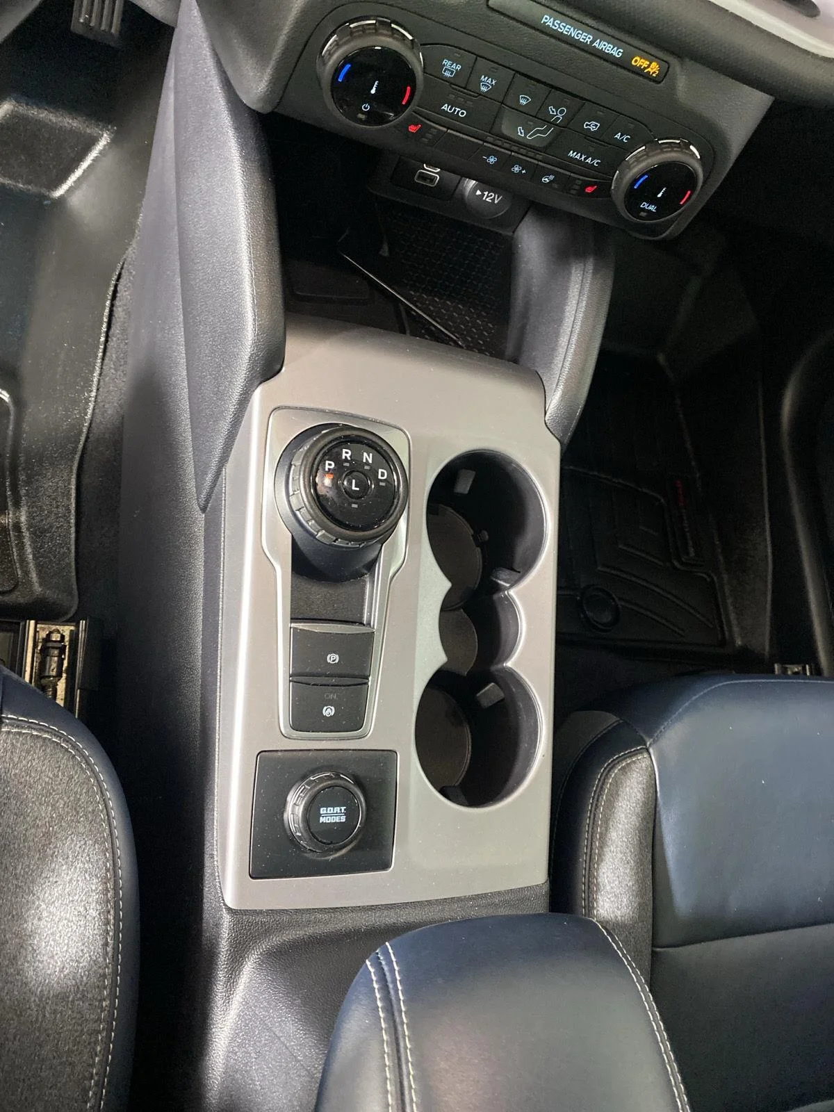 Used 2023 Shadow Black Ford Outer Banks image 32
