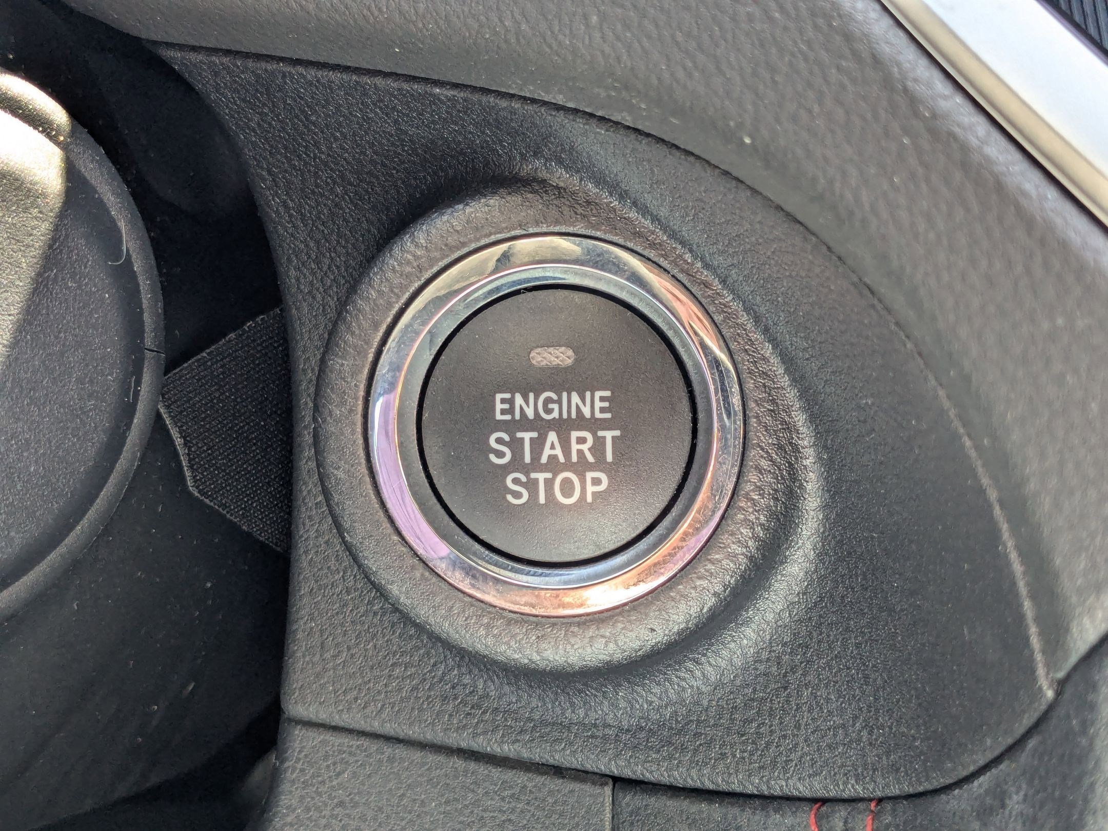 Used 2018 Ice Silver Metallic Subaru Sport image 17