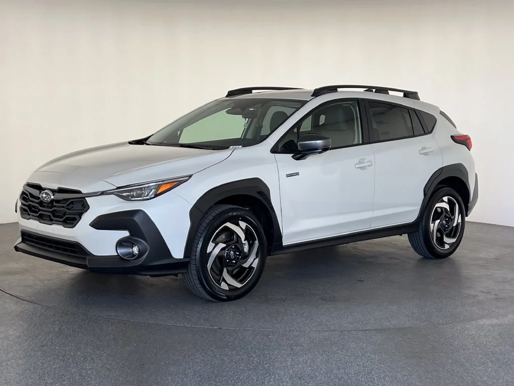 New 2026 CRYSTAL WHITE PEARL Subaru Limited Hybrid image 9