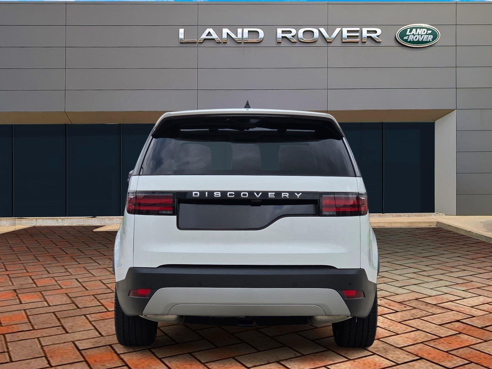 New 2026 Fuji White Land Rover S image 5