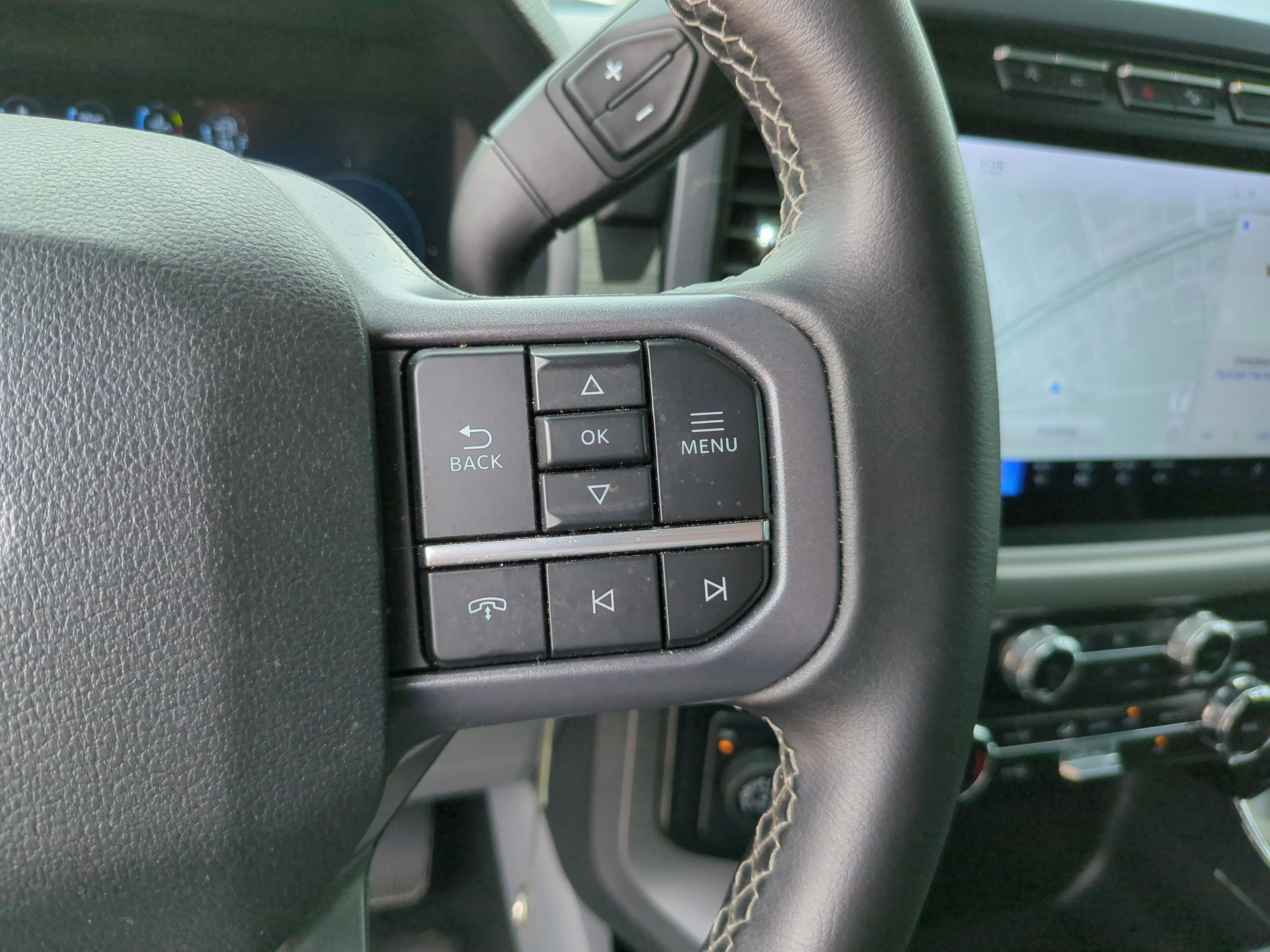 Used 2024 Avalanche Ford XLT image 34