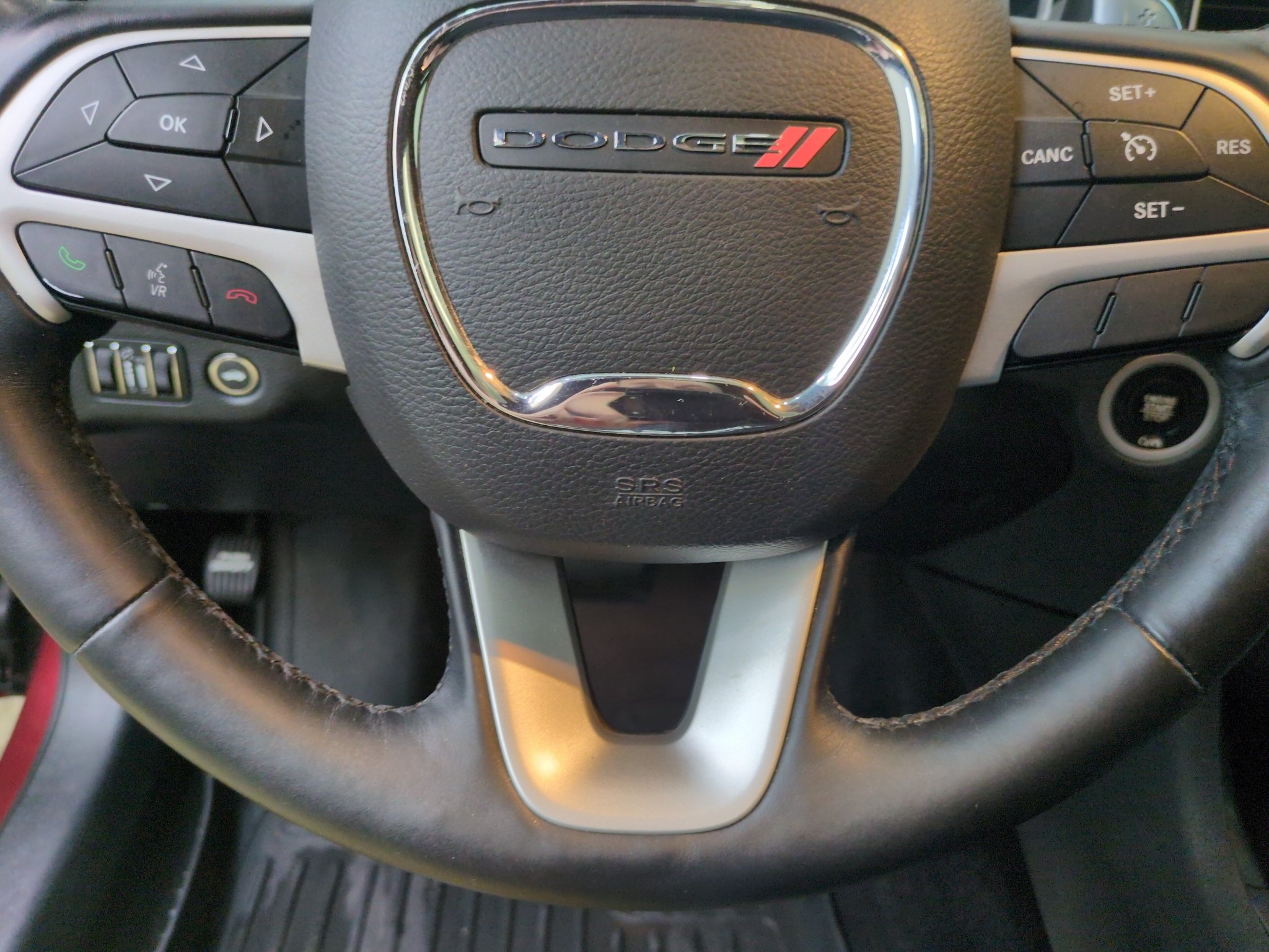 Used 2017 Octane Red Pearlcoat Dodge SXT image 14