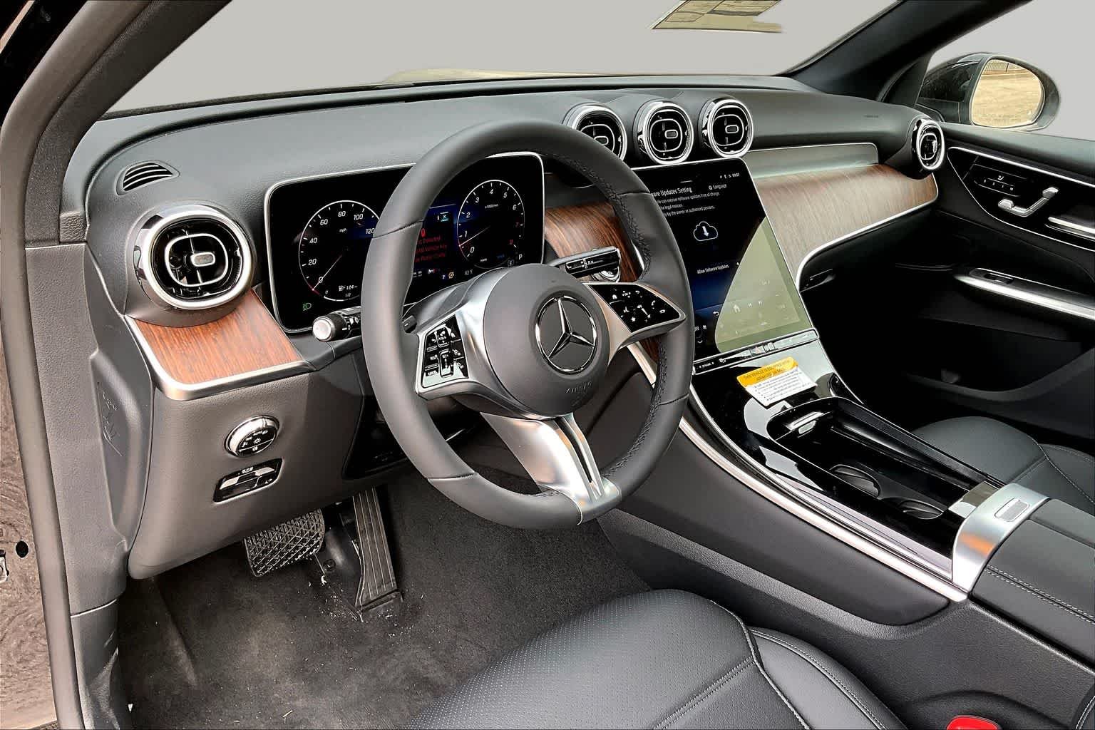 New 2026 Black Mercedes-Benz GLC 300 image 10