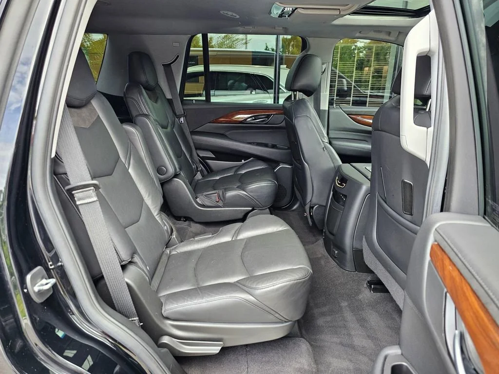 Used 2020 BLACK RAVEN Cadillac Premium Luxury image 12
