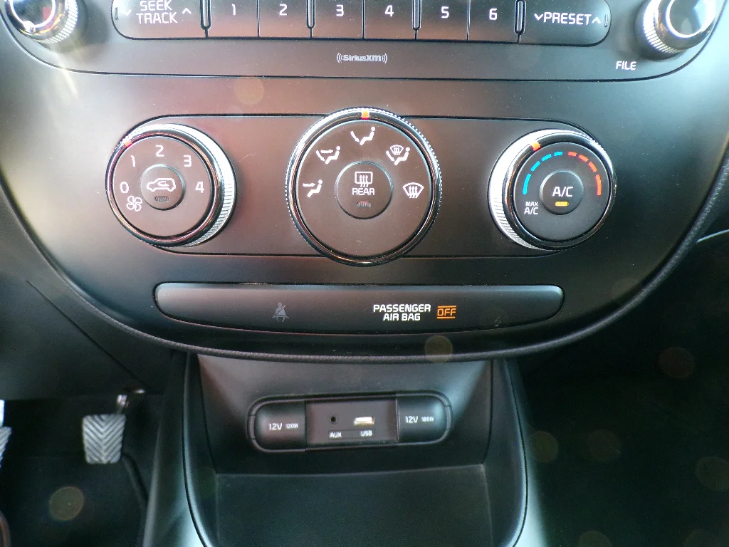 Used 2017 Alien II Kia Base image 19