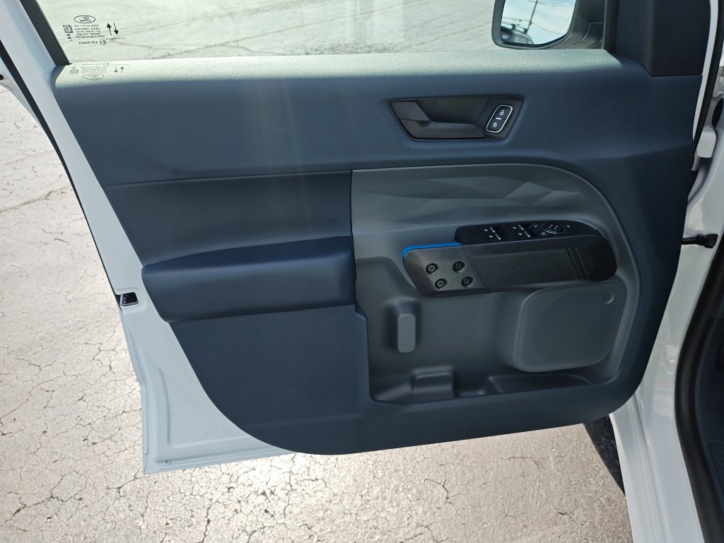 Used 2025 White Ford Lobo Standard image 12