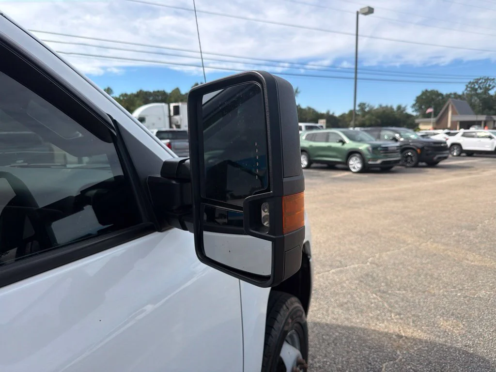 Used 2017 SUMMIT WHITE Chevrolet Work Truck image 10