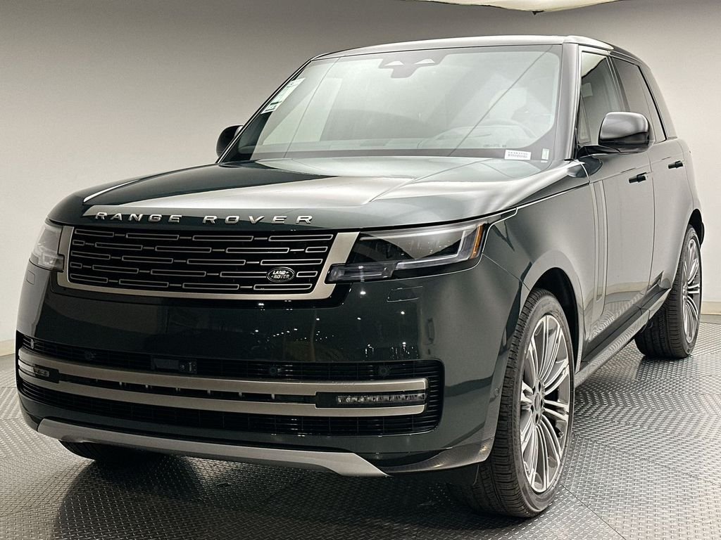 New 2026 Belgravia Green Land Rover SE image 1