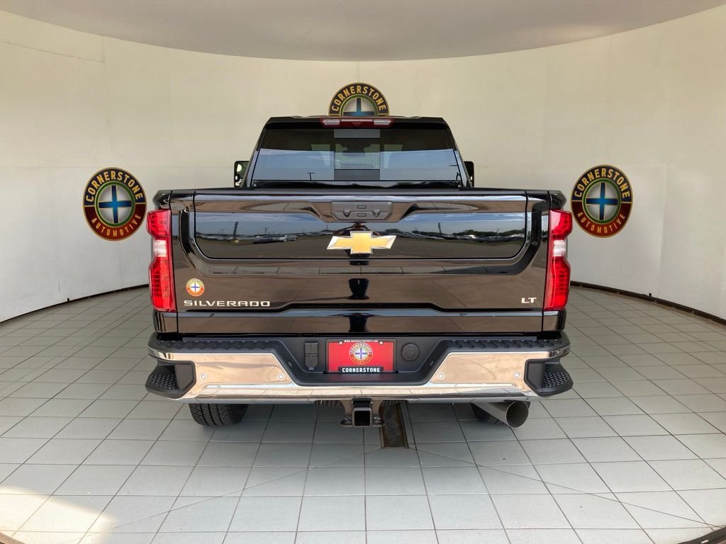 New 2026 Black Chevrolet LT image 18