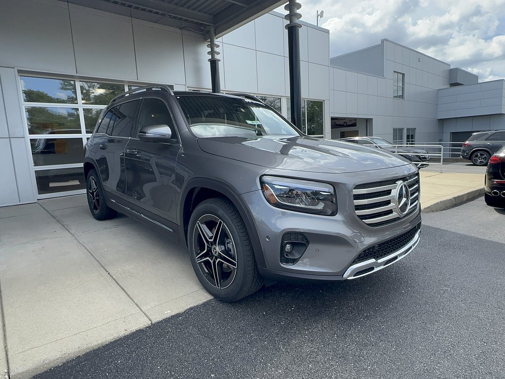 New 2026 Mountain Grey Metallic Mercedes-Benz GLB 250 4MATIC® image 5