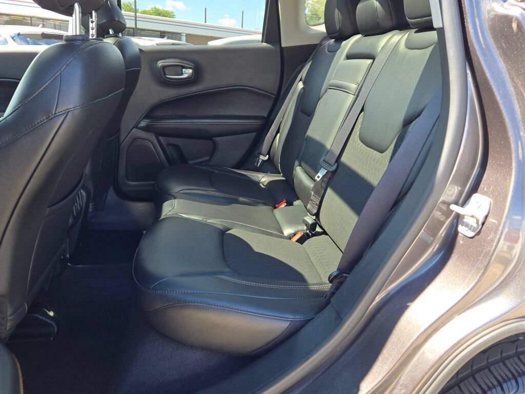 Used 2018 Gray Jeep Latitude image 16