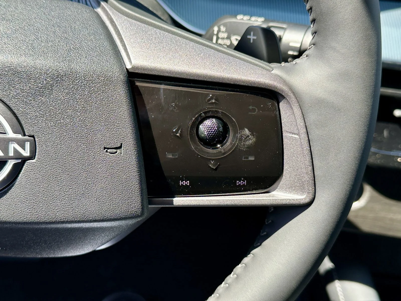 New 2026 White Nissan Platinum image 16