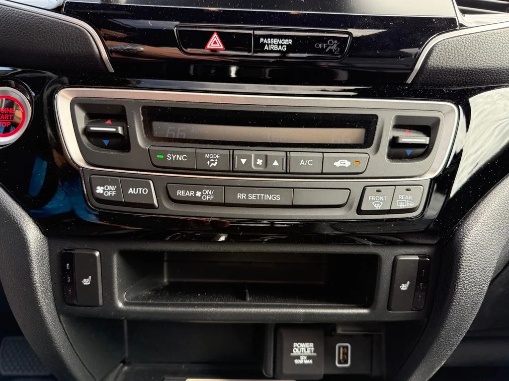 Used 2021 Crystal Black Pearl Honda Black Edition image 17
