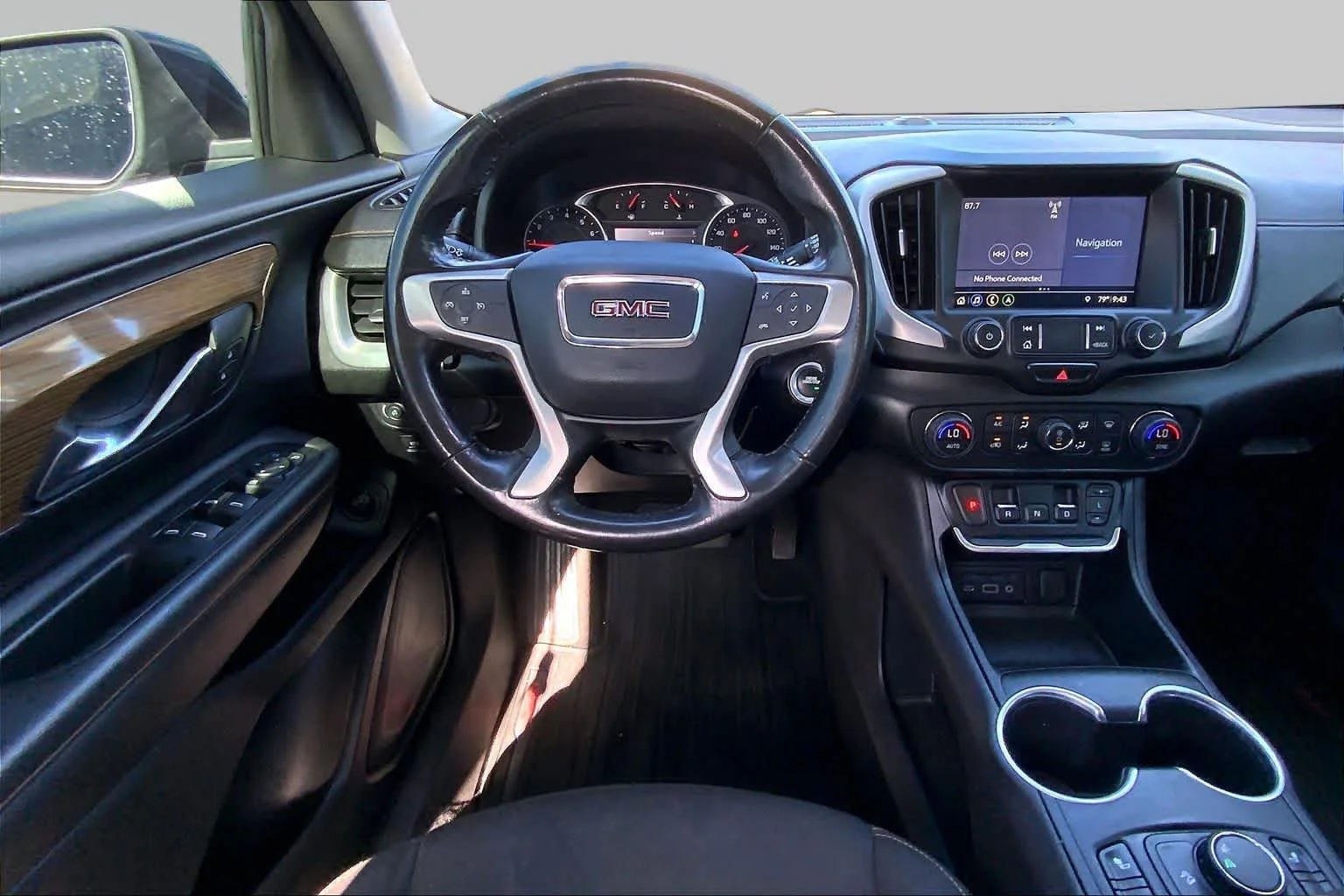 Used 2019 BLUE STEEL METALLIC GMC SLE image 6