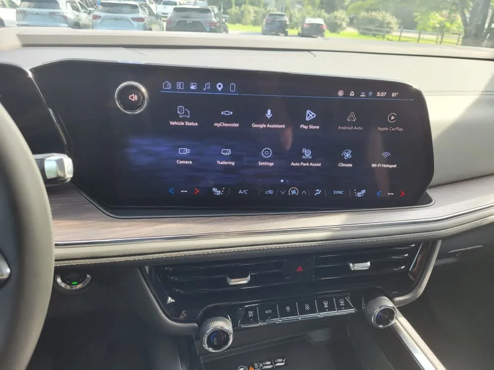 2026 Chevrolet Tahoe Z71 - Photo 18
