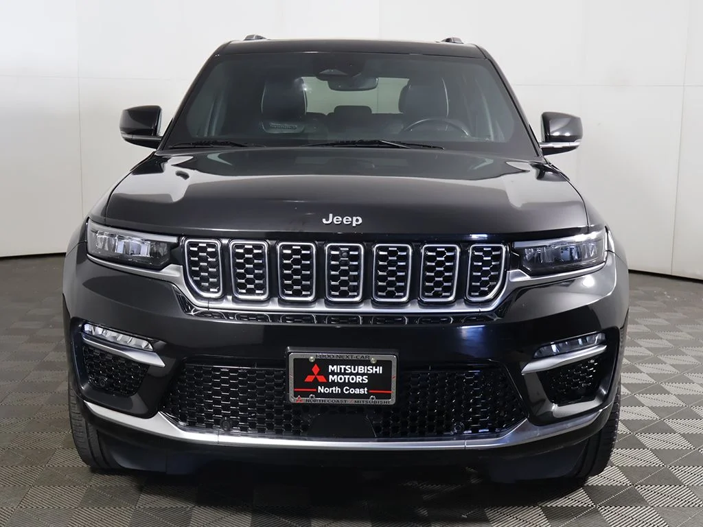 Used 2023 Black Jeep Summit image 15