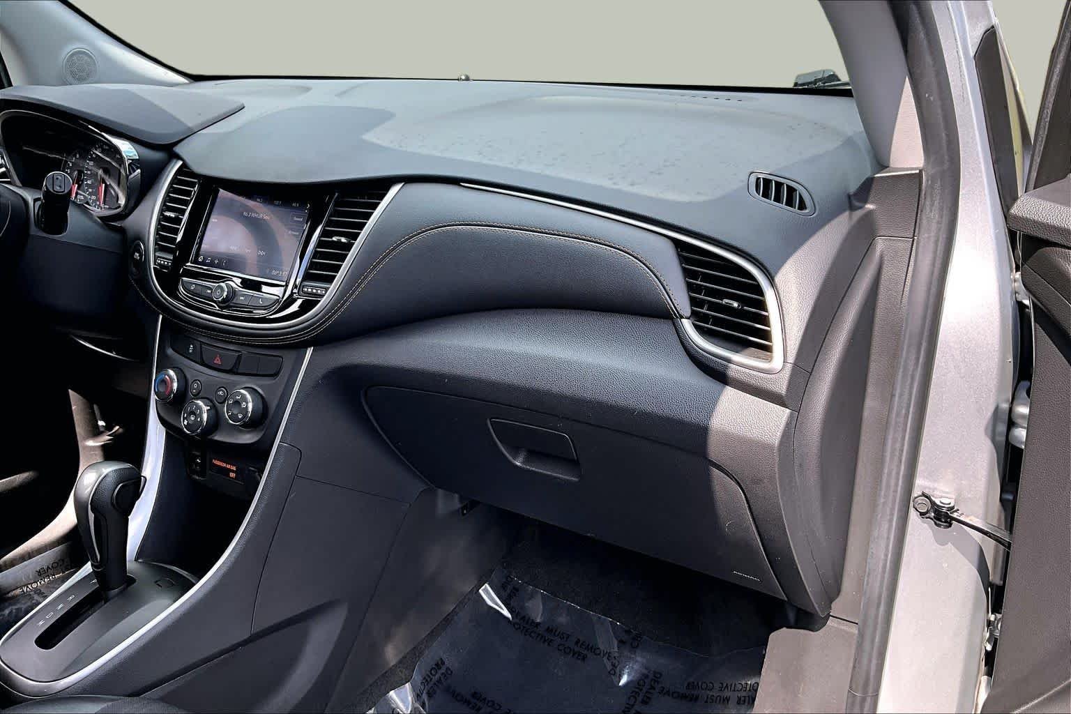 Used 2020 Silver Ice Metallic Chevrolet LT image 18