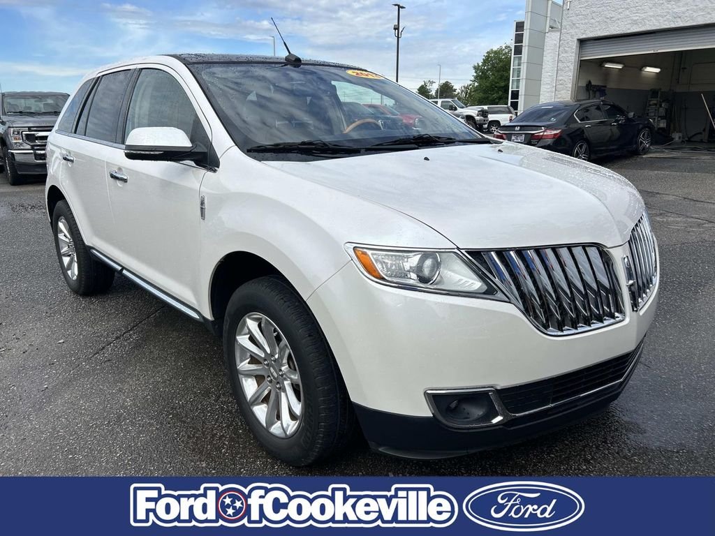 2013 Lincoln MKX FWD's photo