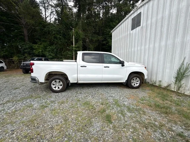 Used 2022 White Chevrolet WT image 10
