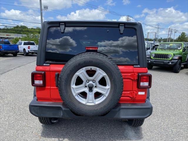 Used 2022 Firecracker Red Clearcoat Jeep Sport S image 4
