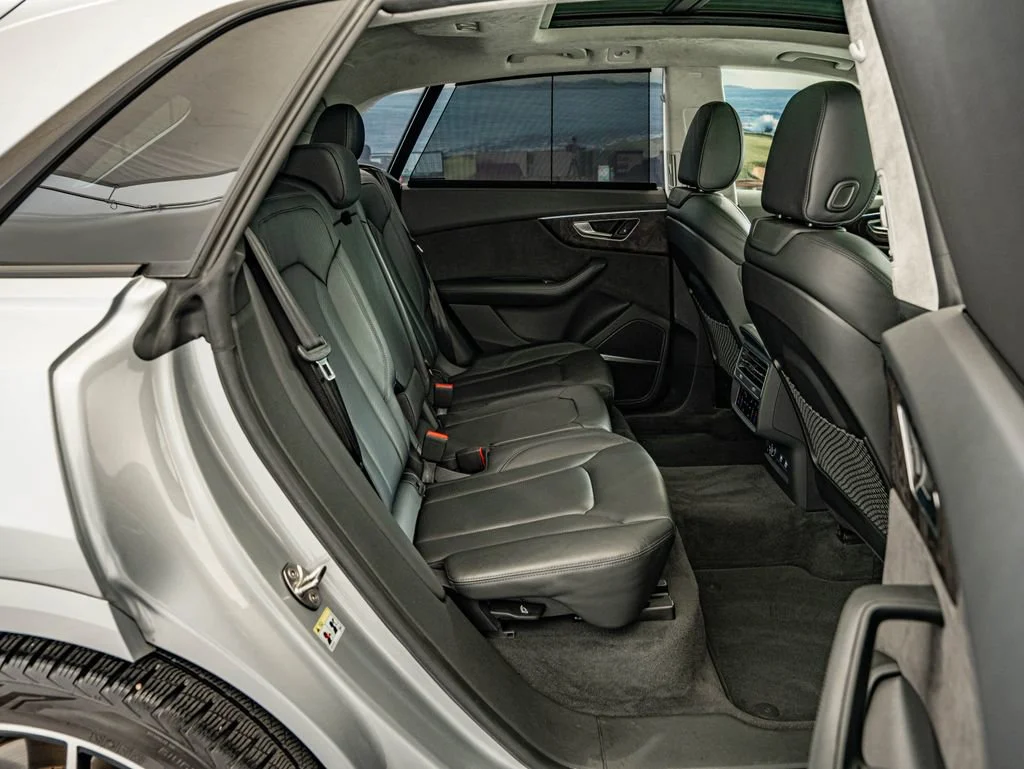 Used 2019 Florett Silver Metallic Audi 3.0T Prestige image 34