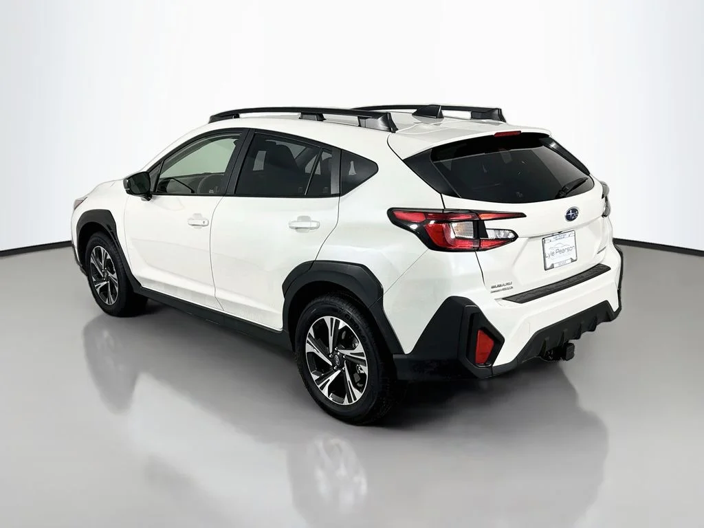 Used 2025 Crystal White Pearl Subaru Premium image 3