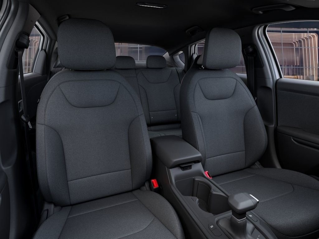 New 2026 Snow White Pearl Kia LXS image 15
