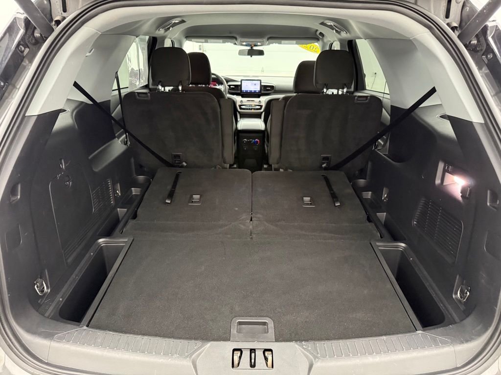 Used 2023 Gray Ford XLT image 12