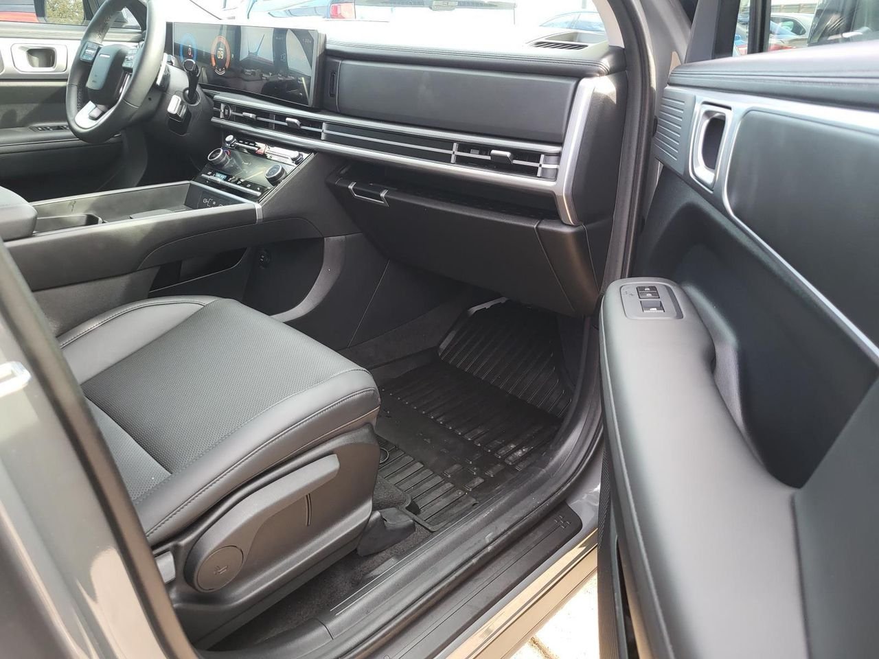 New 2026 Hampton Gray Hyundai SEL FWD image 7