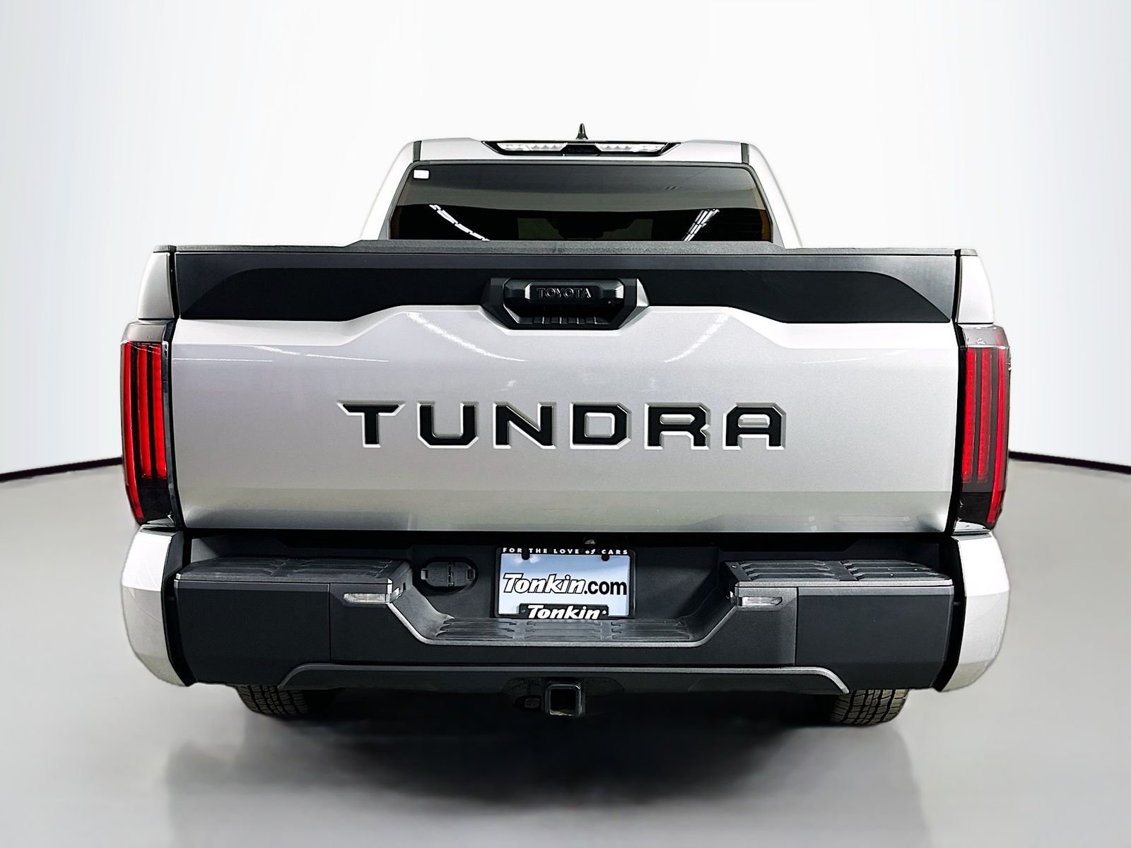 Used 2023 Celestial Silver Metallic Toyota SR5 image 6