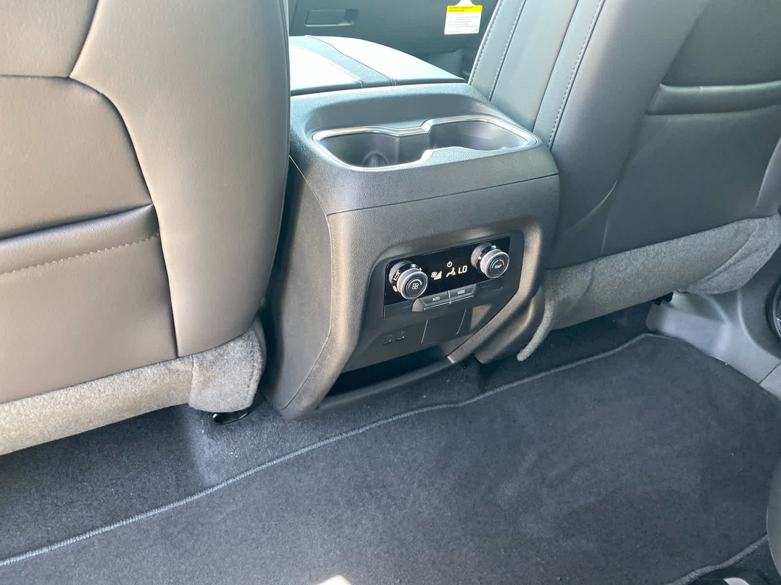 New 2026 Summit White Buick Preferred image 24