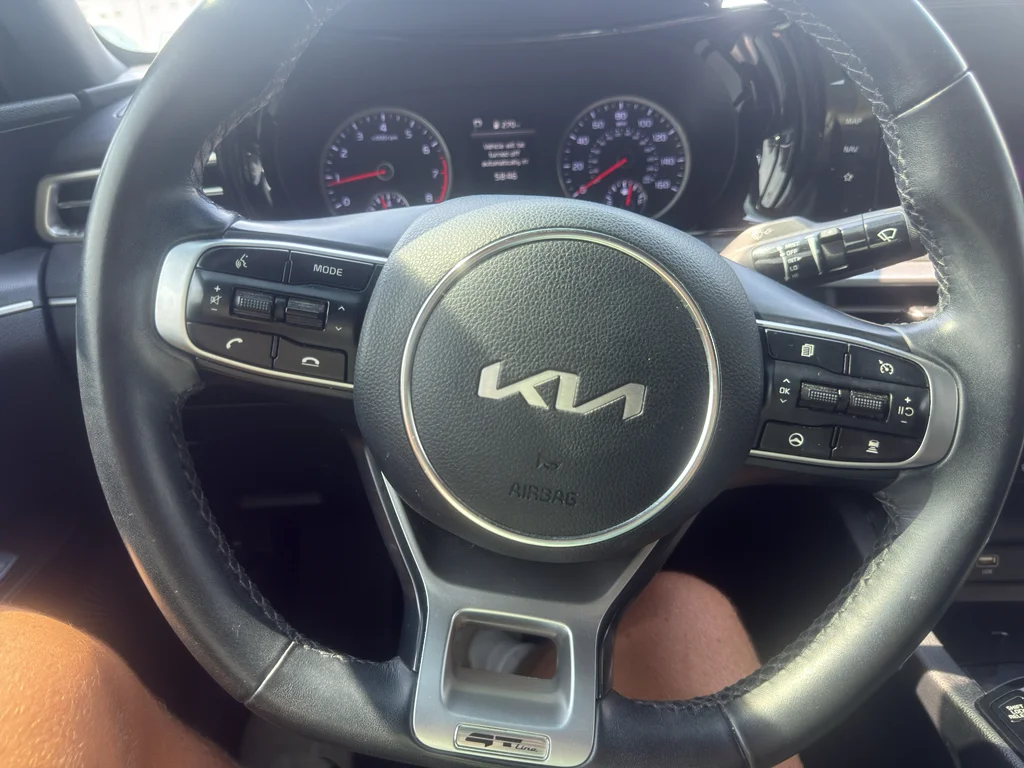 Used 2024 Wolf Gray Kia GT-Line image 14