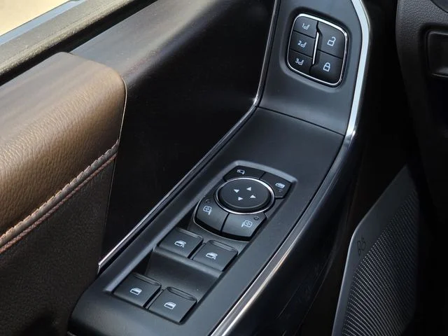 New 2026 Star White Metallic Tri-Coat Ford King Ranch® image 31