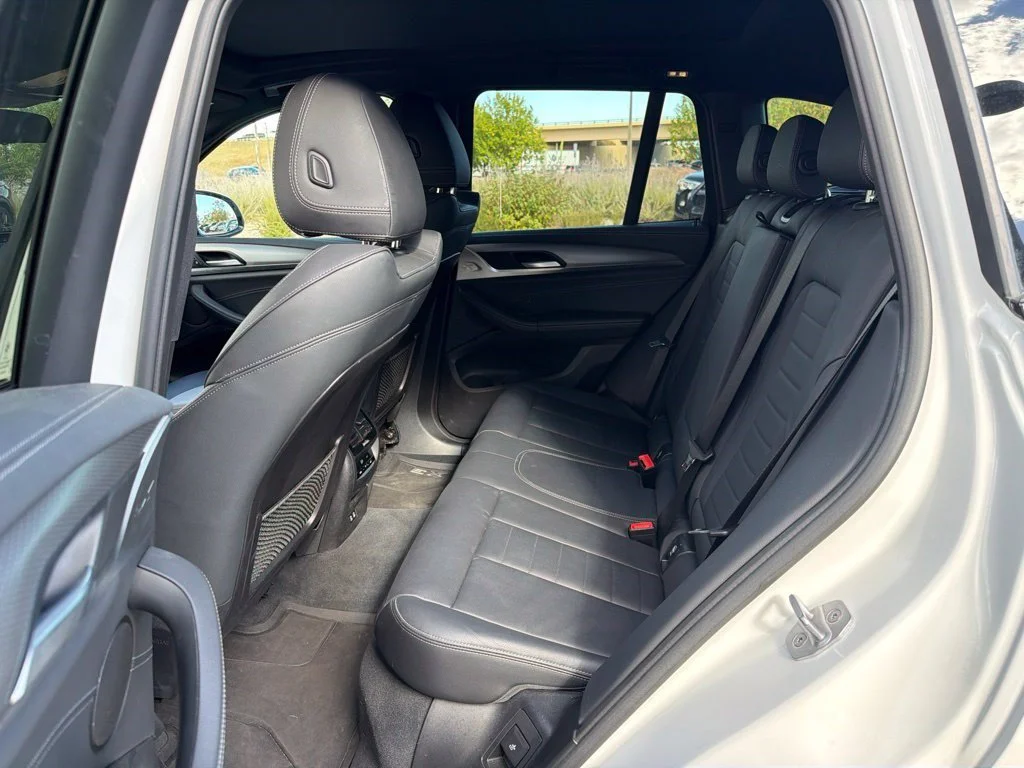 Used 2021 Alpine White BMW xDrive30i image 11