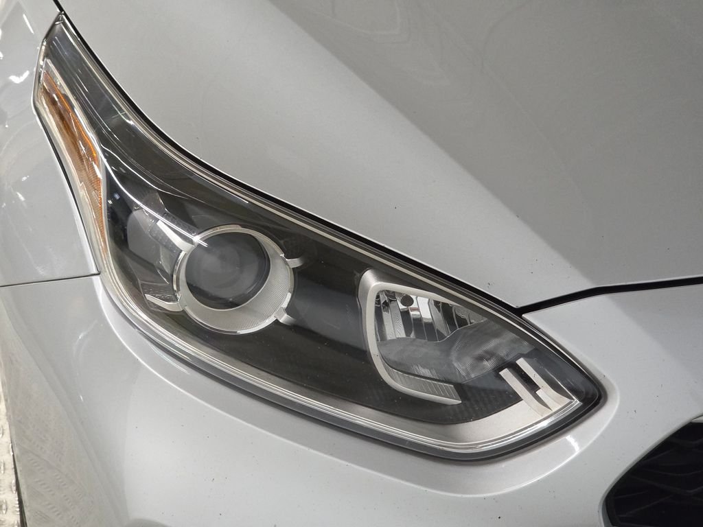 Used 2020 Silver Kia LXS image 15