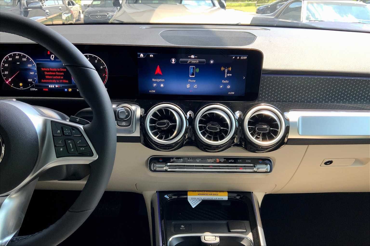 2025 Mercedes-Benz GLB Base - Photo 9