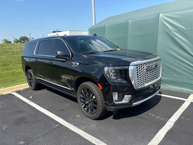 Used 2023 Black GMC Denali image 7