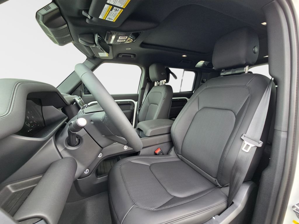 New 2026 Fuji White LAND ROVER X-Dynamic SE image 15