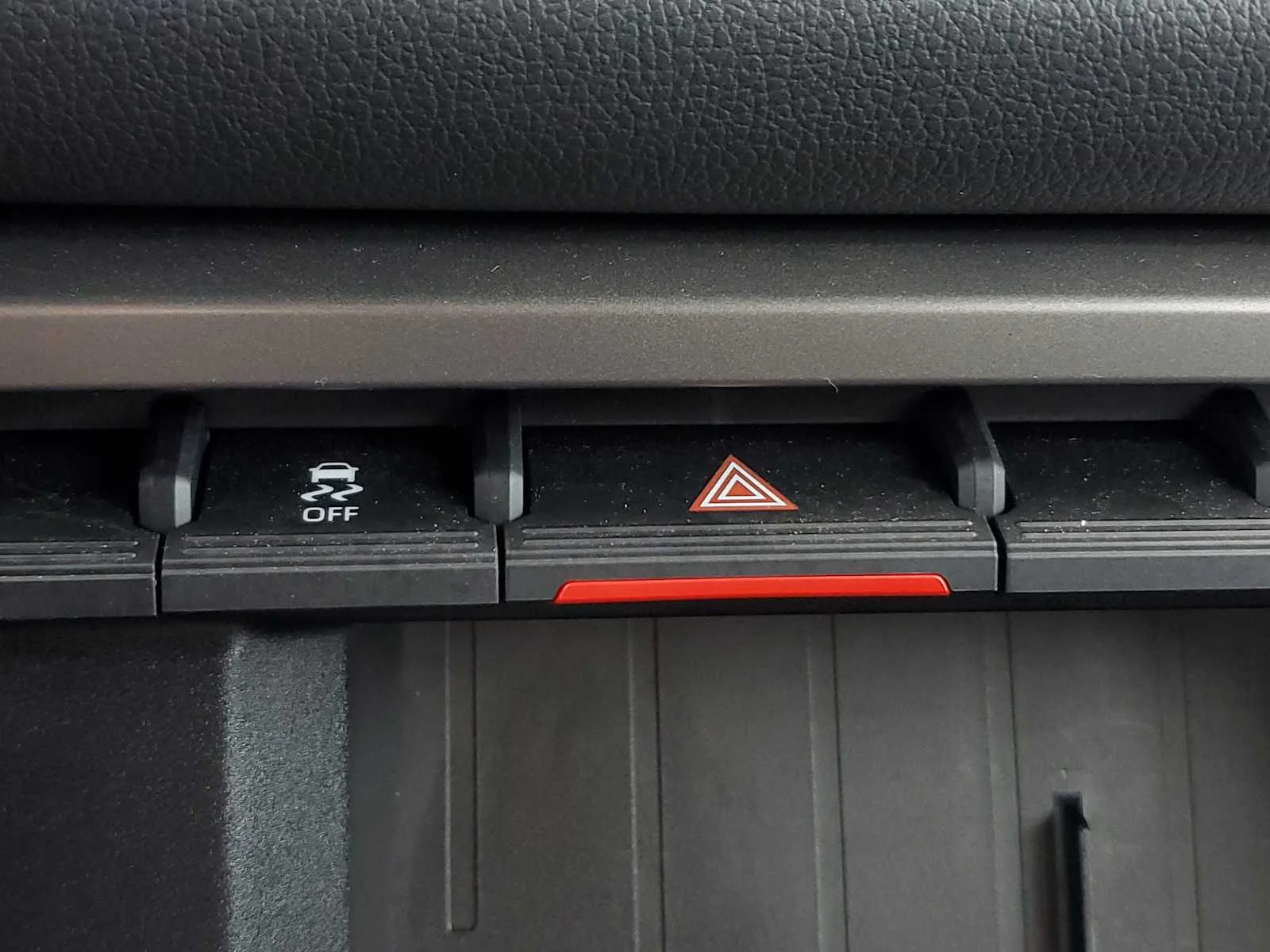 Used 2025 Lunar Rock Toyota Limited image 26
