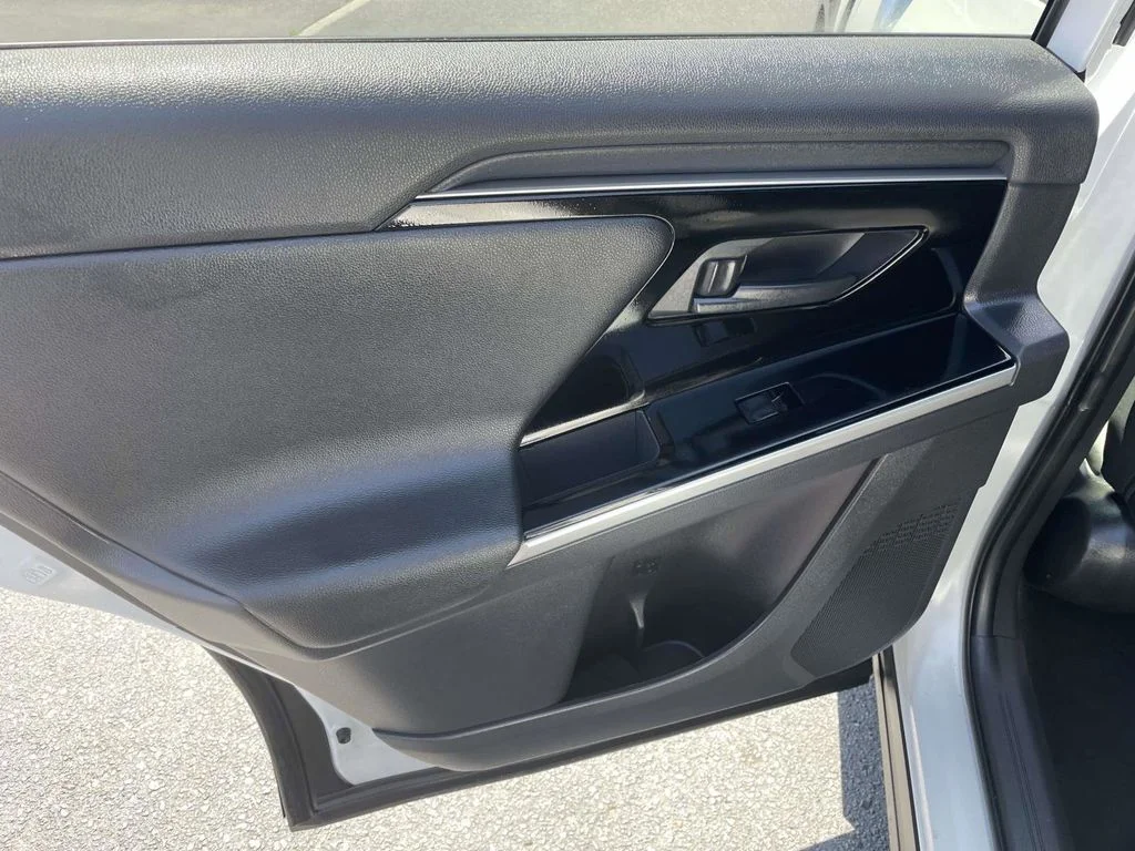 2024 Toyota bZ4X XLE - Photo 22