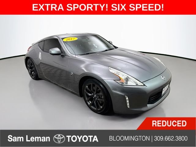 Used 2017 Gray Nissan Touring image 1