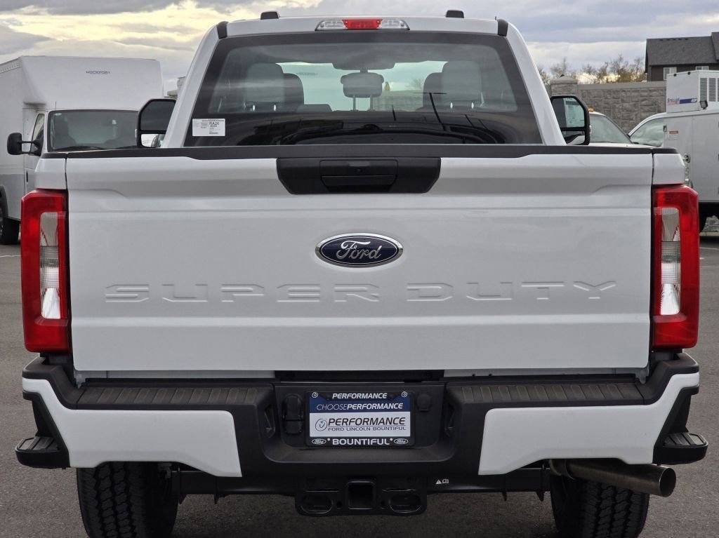 New 2026 Oxford White Ford XL/STX image 23